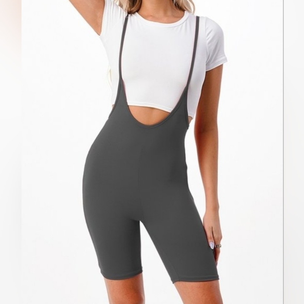 Boutique 2 Piece Set Seamless Romper Jumpsuit Biker Shorts Gray